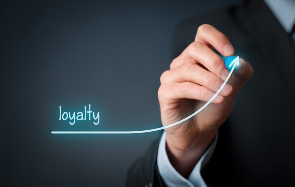 عوامل موثر بر افزایش وفاداری مشتری
